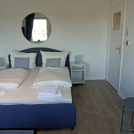 Apartment Geraumige Und Zentrale 2-zimmer-wohnung Neustadt in Holstein